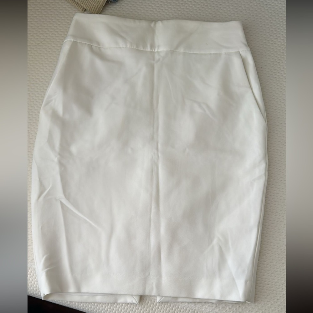 High waisted skirt